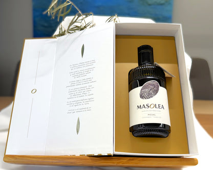 AOVE Picual 500ml con Estuche. Edición Limitada firmada a mano. Promoción campaña de Navidad